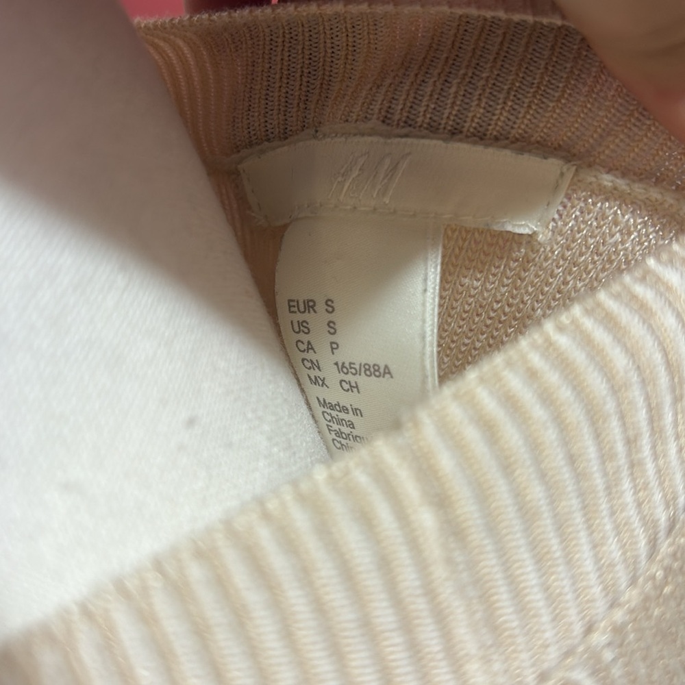 H&M Cream Ruffled Cut-Out Top - Picture 5 of 6